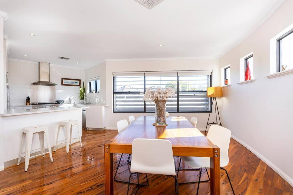 Scarborough Hilltop Apartment - Executive Escapes Perth Bagian luar foto